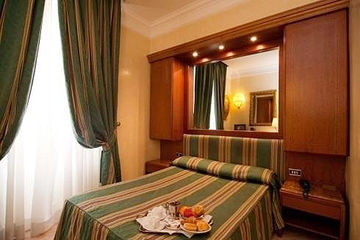 Raeli Luce Hotel Roma
