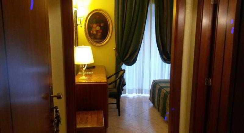 Hotel Raeli Luce Rome